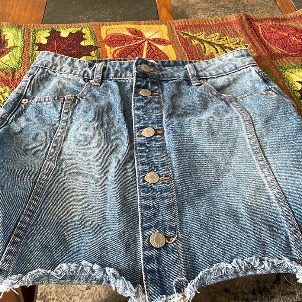 Womens size small denim skiet